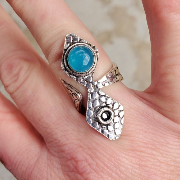 New Unique Chalcedony Open Cuff Silver Ring. - Picture 12 of 16